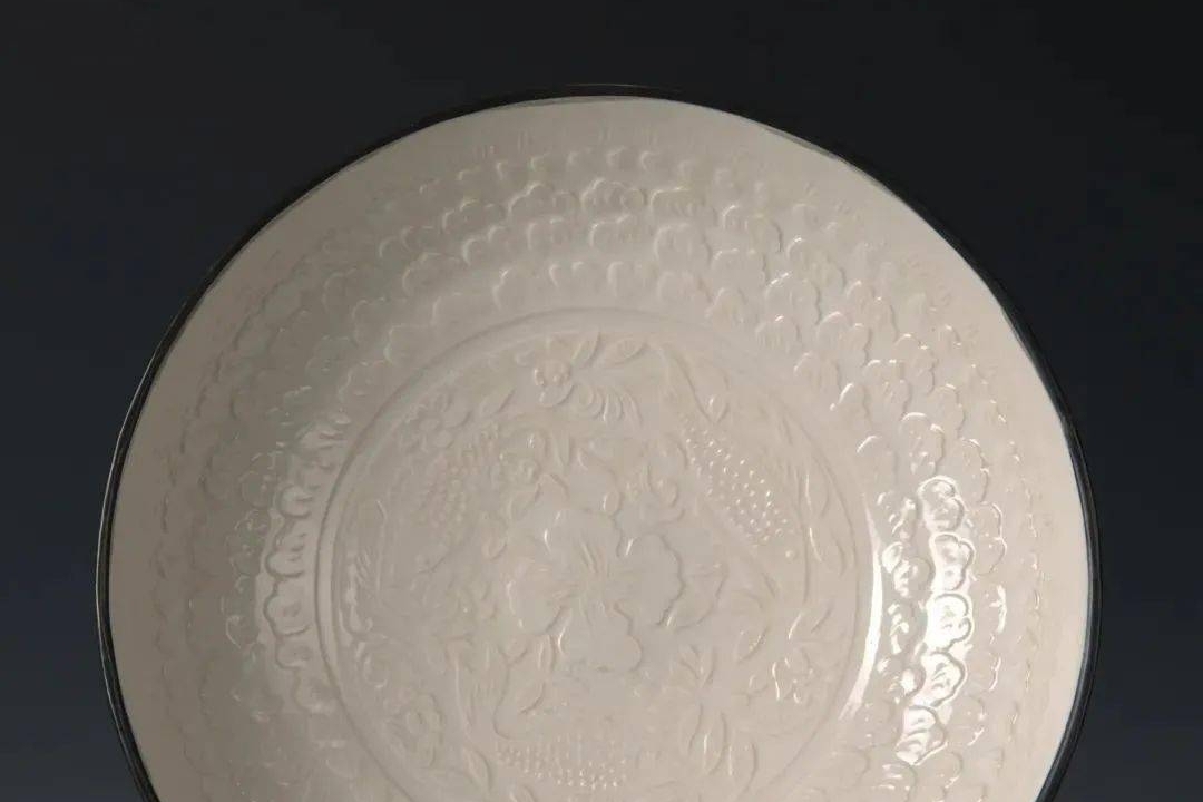 中国陶磁器　宋定窯　小壺 3-2311061A414639.JPG