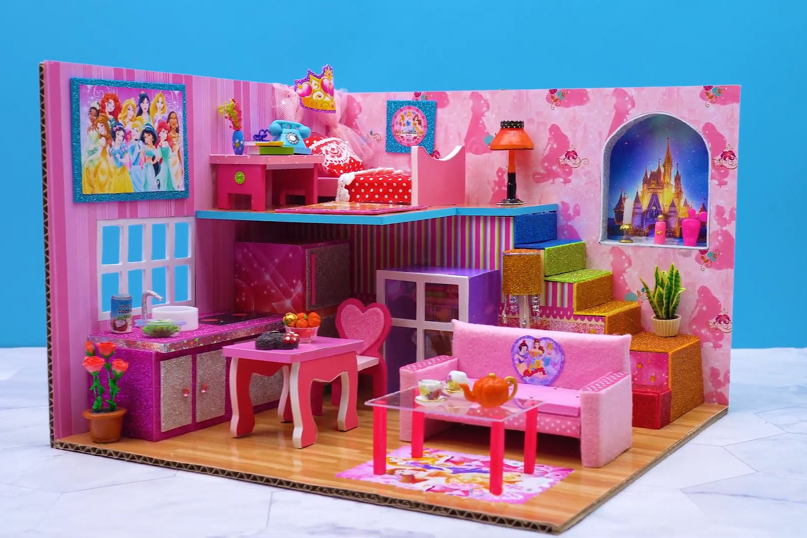 diy迷你娃娃屋十一位公主的粉色小屋