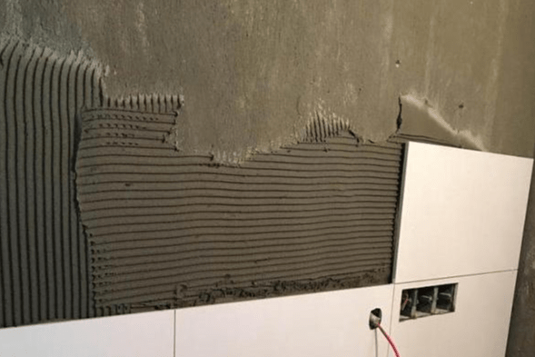 原创 装修施工问题解析:怕瓷砖脱落刷了墙固,还有必要做拉毛处理?