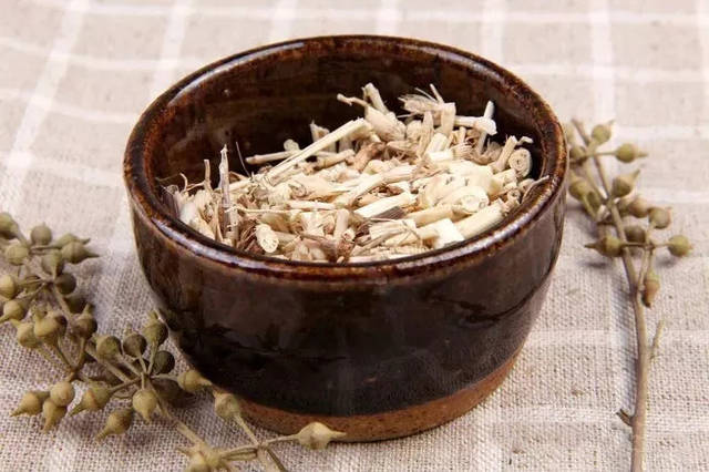 (4)足三阴经与手三阴经 → 交接于胸腹                  质地较腔蝌