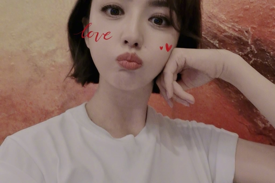 仙女本仙!佟丽娅晒短发自拍,嘟嘴比耶表情可爱 好剧邦影视2小时前 415