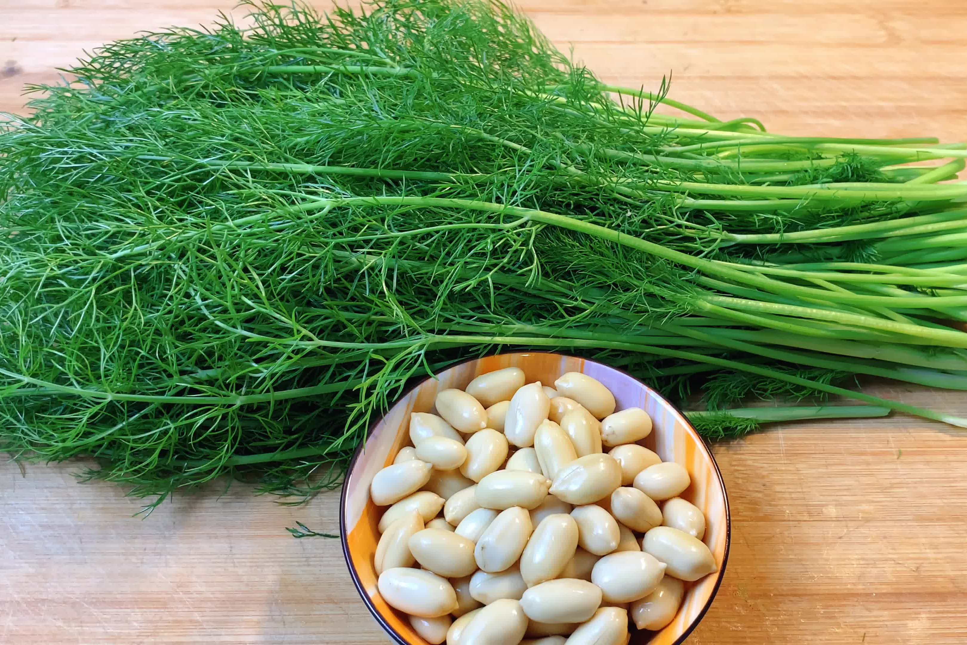 茴香别只会包饺子了,教你特色做法,清香解腻,比饺子包子都好吃