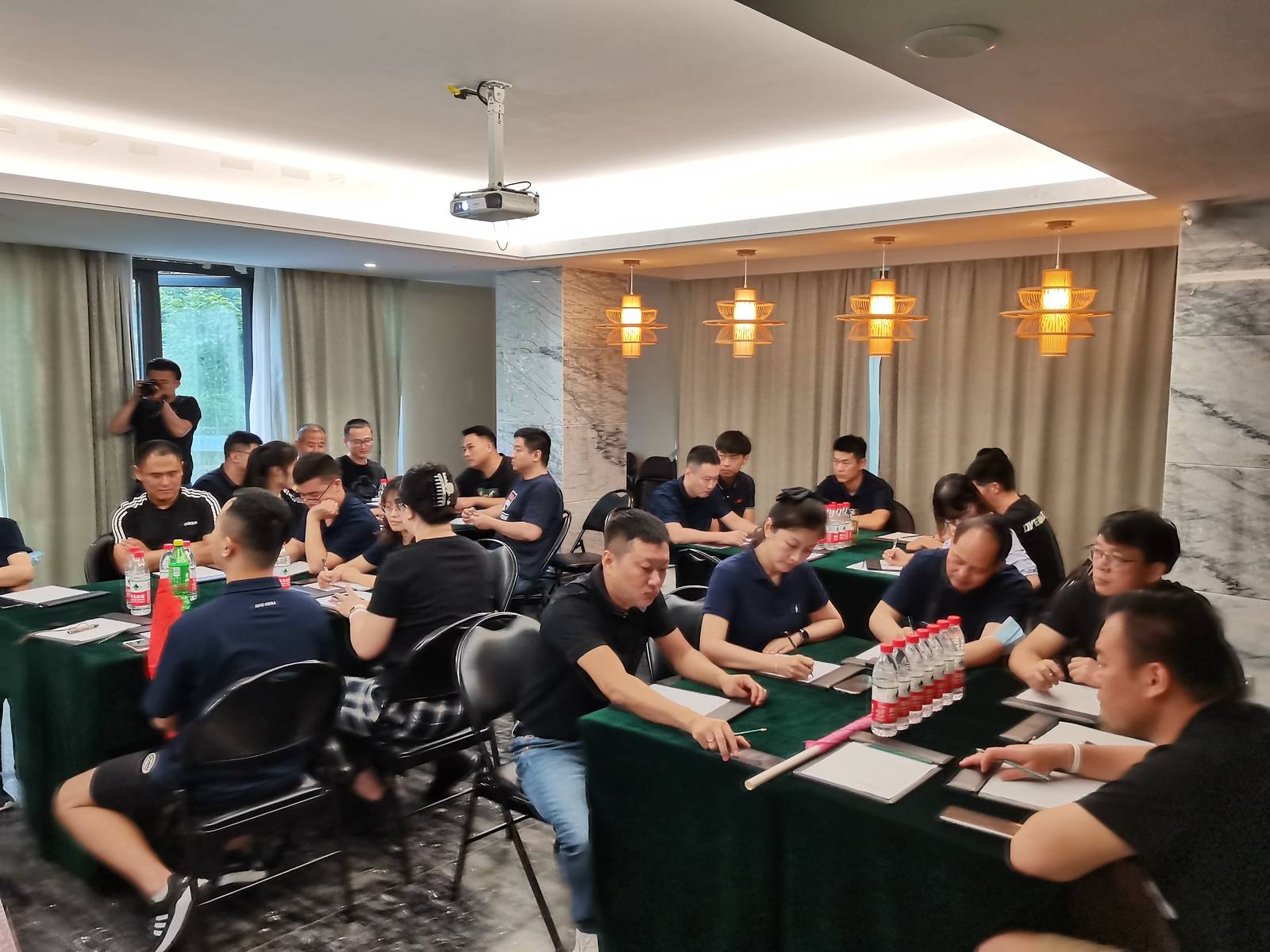 企业中坚力量为幸福航空做定制内训-搜狐大视野-搜狐新闻
