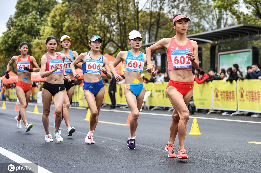 杨家玉打破女子20公里竞走世界纪录-搜狐大视野-搜狐新闻