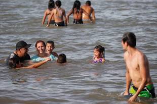阿根廷遭遇一百余年来最热夏季