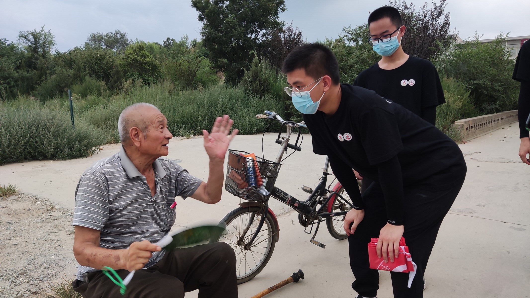 长大学子三下乡：深入探访杨寨，领略文化底蕴