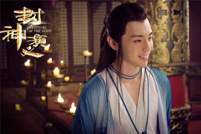 演过"狐狸"的演员,躲过迪丽热巴,避开古力娜扎,却被他惊艳了_邓伦