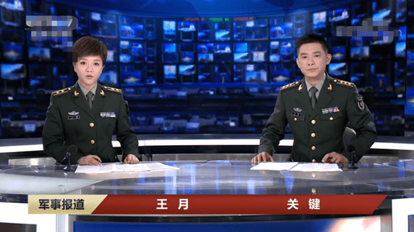 播新闻沉稳的关卫民,在湖南卫视的主持人里就显得"呆板",关卫民最终