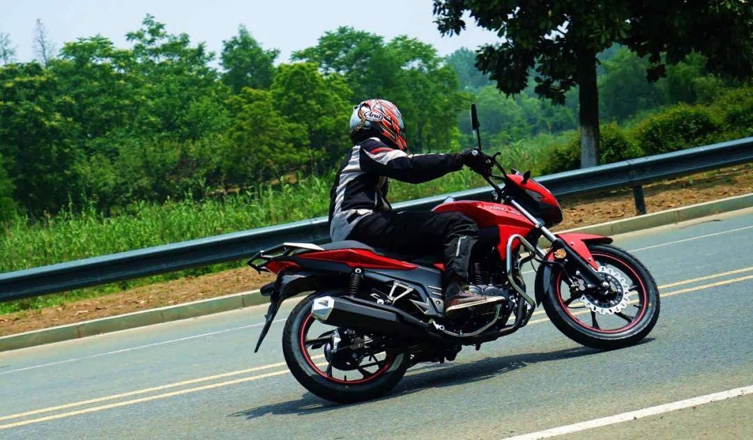 平淡中见功夫—9180元大阳天翱150摩智测评