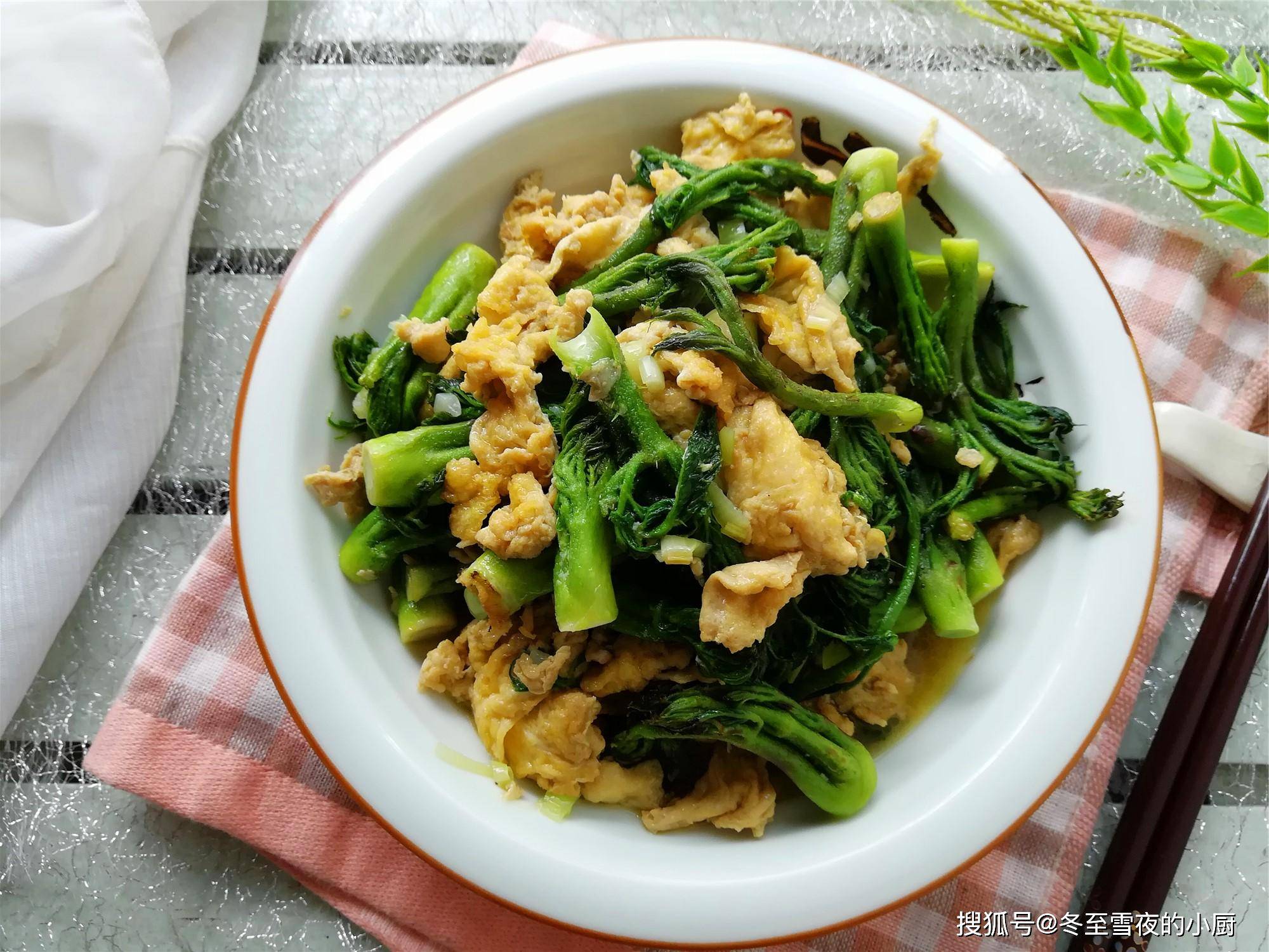 东北的初夏是吃野菜的季节,分享7种常吃的野菜做法,给肉都不换_柳蒿芽