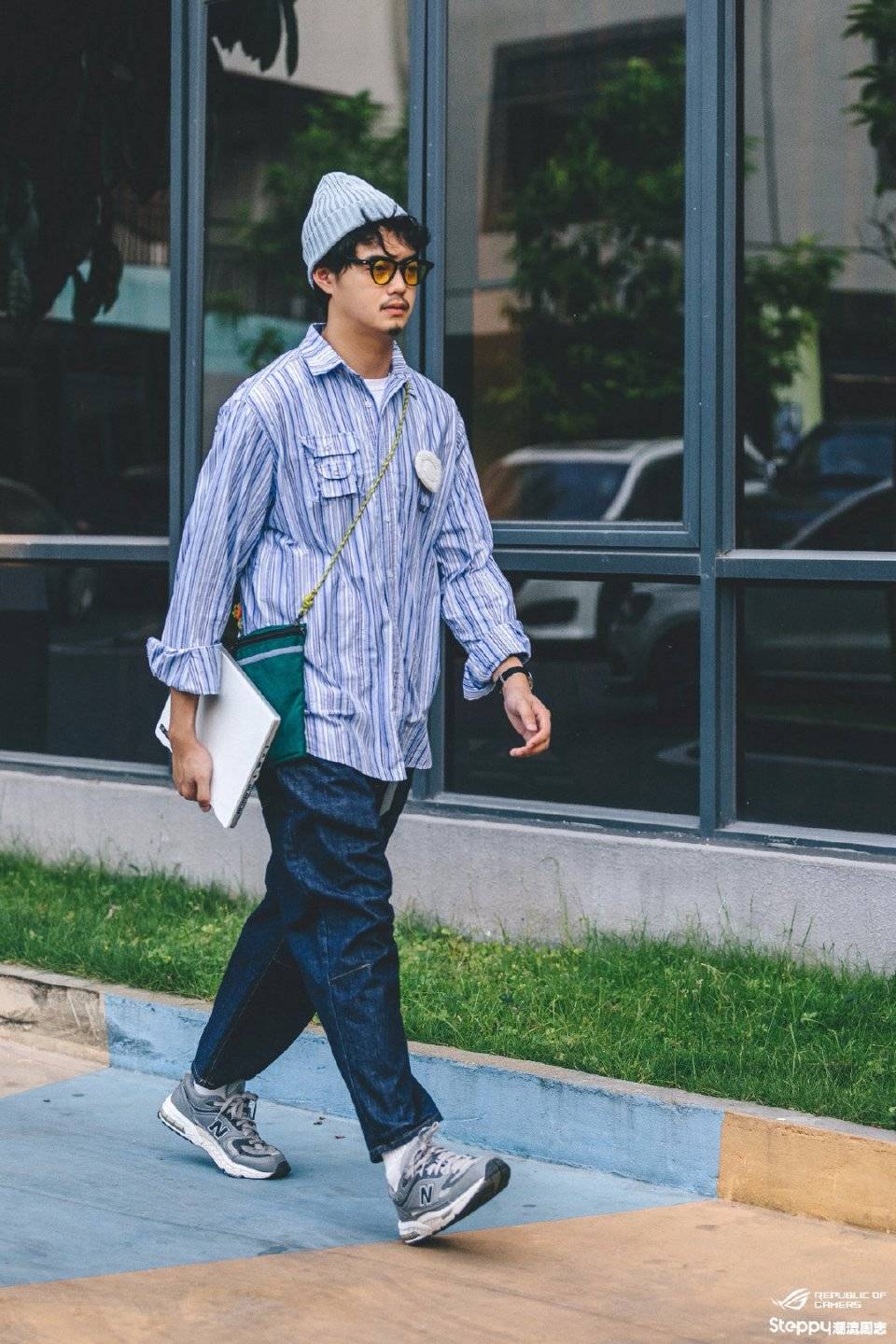 对潮流与个性的追求年轻人该如何选择适合的展现方式