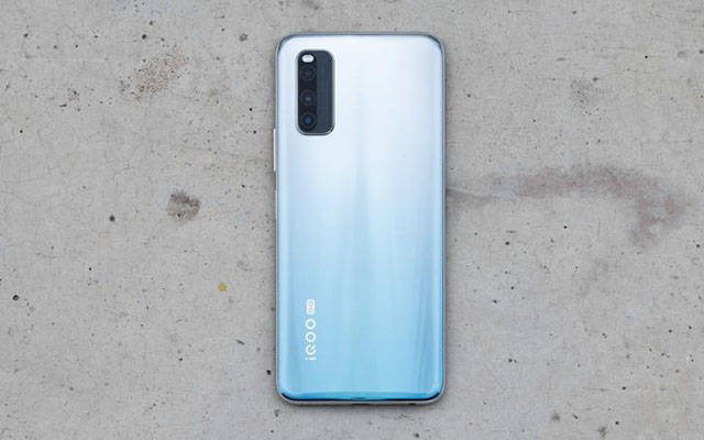 原创iqooz1真机上手一款接近满分的旗舰机型