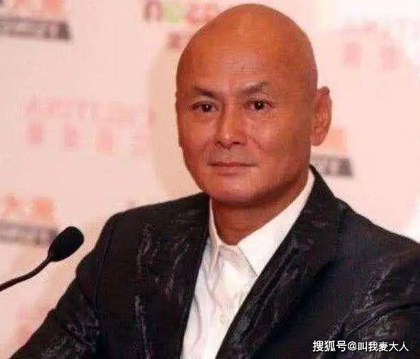 老戏骨刘家辉:中风瘫痪在床,妻儿夺家产,刘德华一句话令人泪崩_少林寺