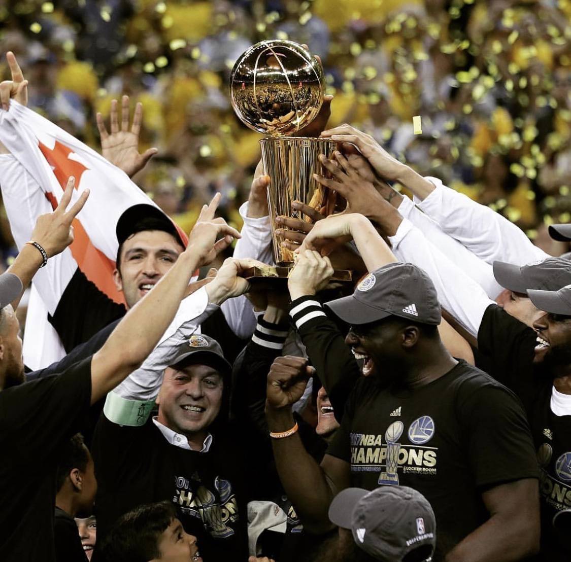 2017年勇士夺冠瞬间