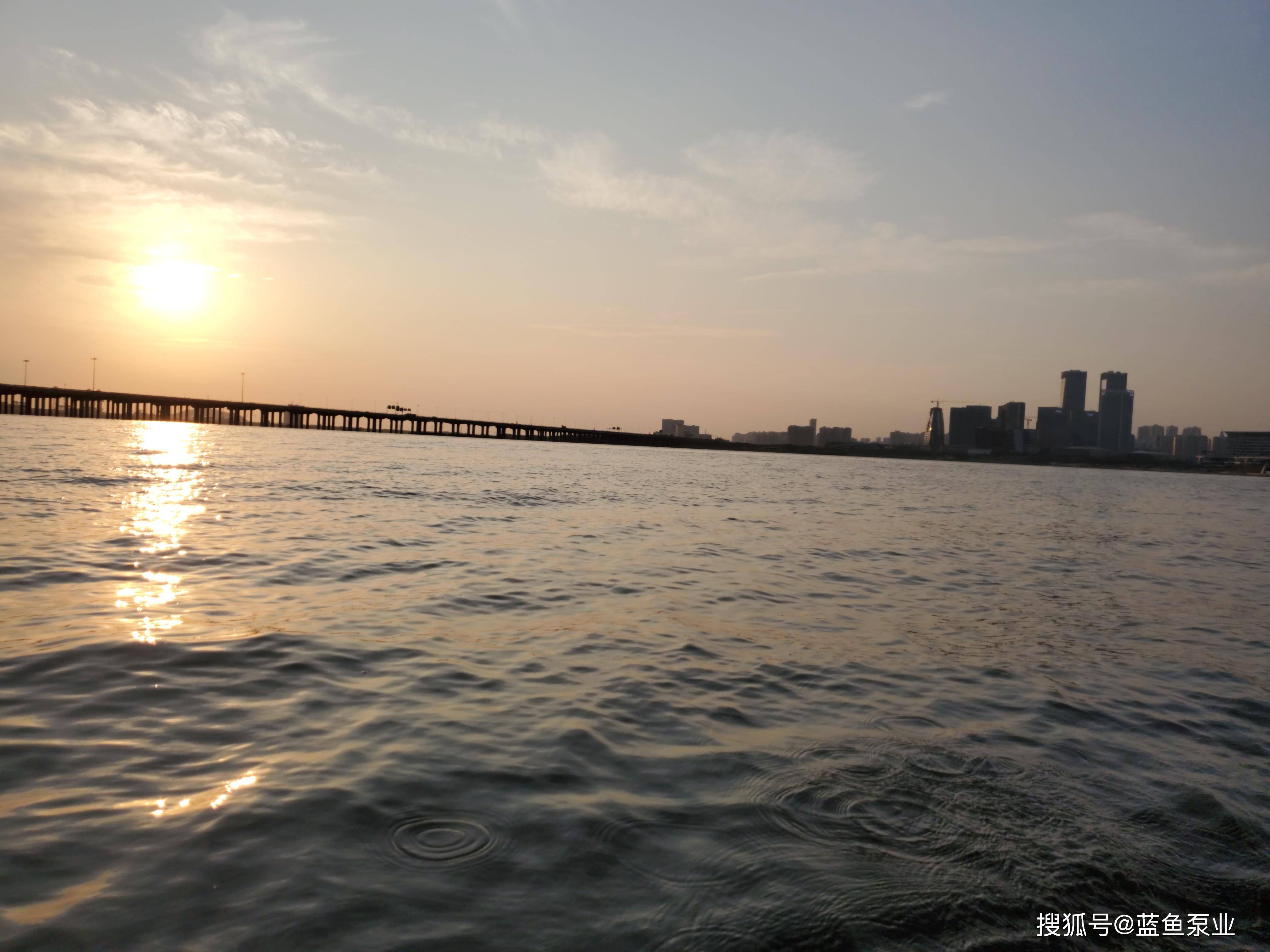 深圳前海湾公园日落美景-搜狐大视野-搜狐新闻