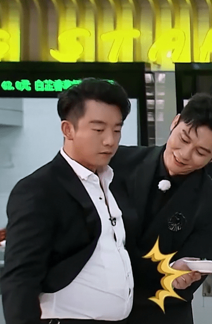 原创郑恺成了跑男中身体最宽最胖的那个还要与蔡徐坤比颜值