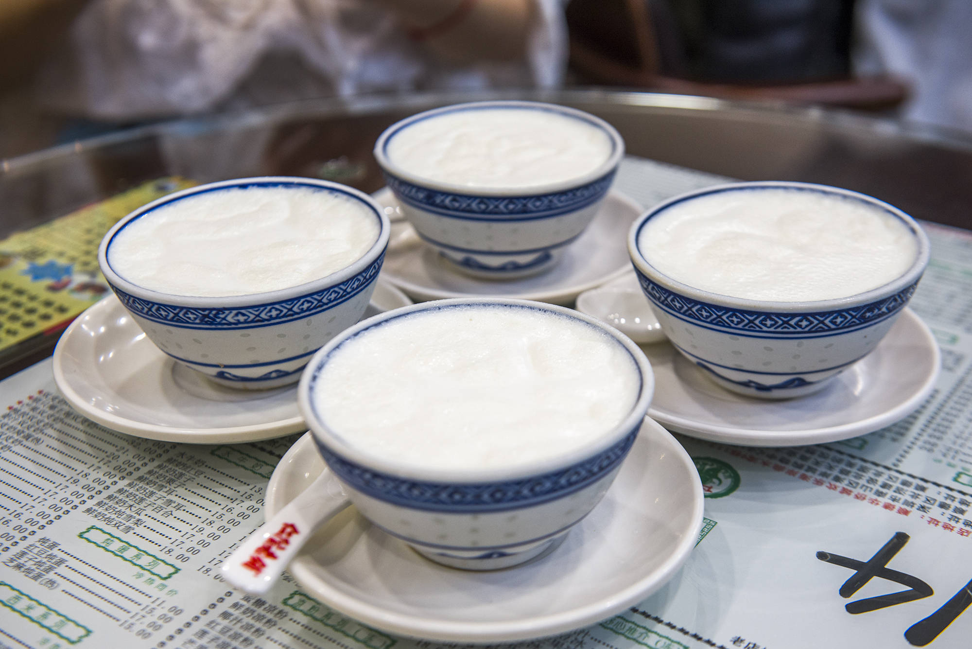 顺德有名的双皮奶,竟由一位清朝女子不经意发明创造,太好吃了_牛奶