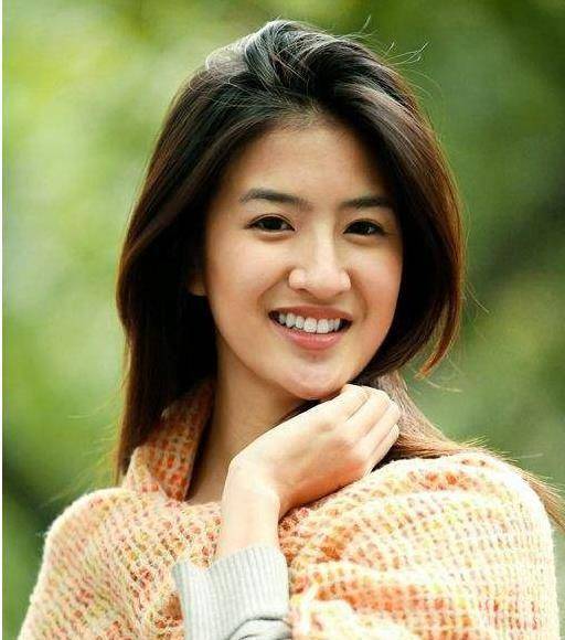 一床情书觉是对付渣男前任最绝的还是十八线艺人杨凯琳,据其自曝,早年