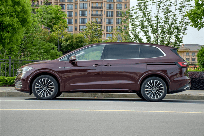 售价2868万起移动豪华商务会客厅上汽大众威然正式上市