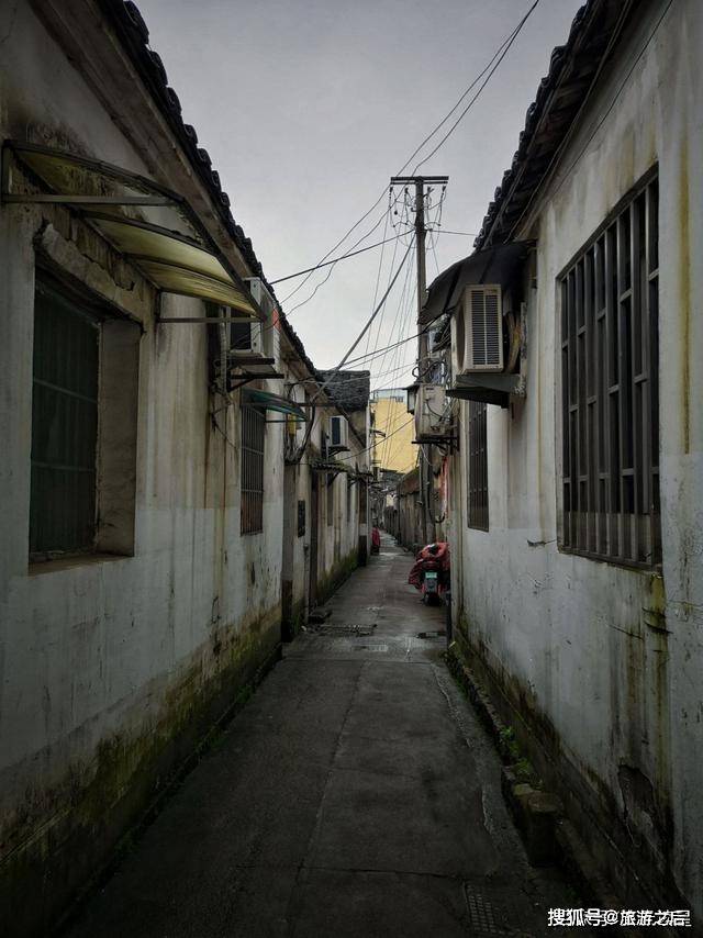 绍兴弄堂,覆水难收的过往