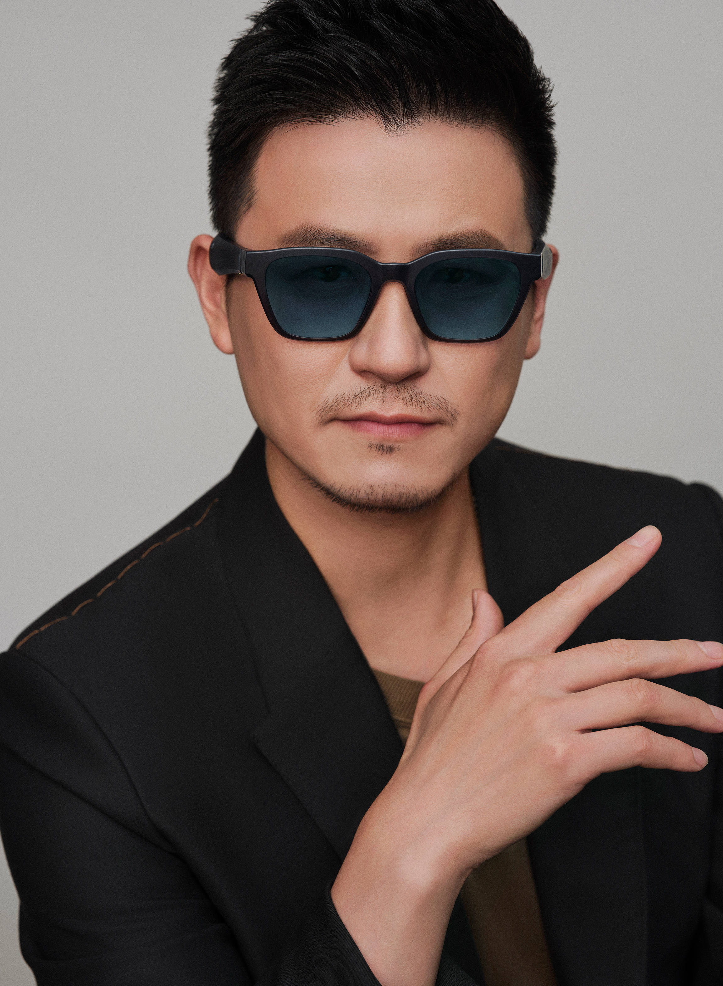 蔡赟亮相bose直播间解锁黑科技,拍摄「时尚先生」大片诠释先锋美学