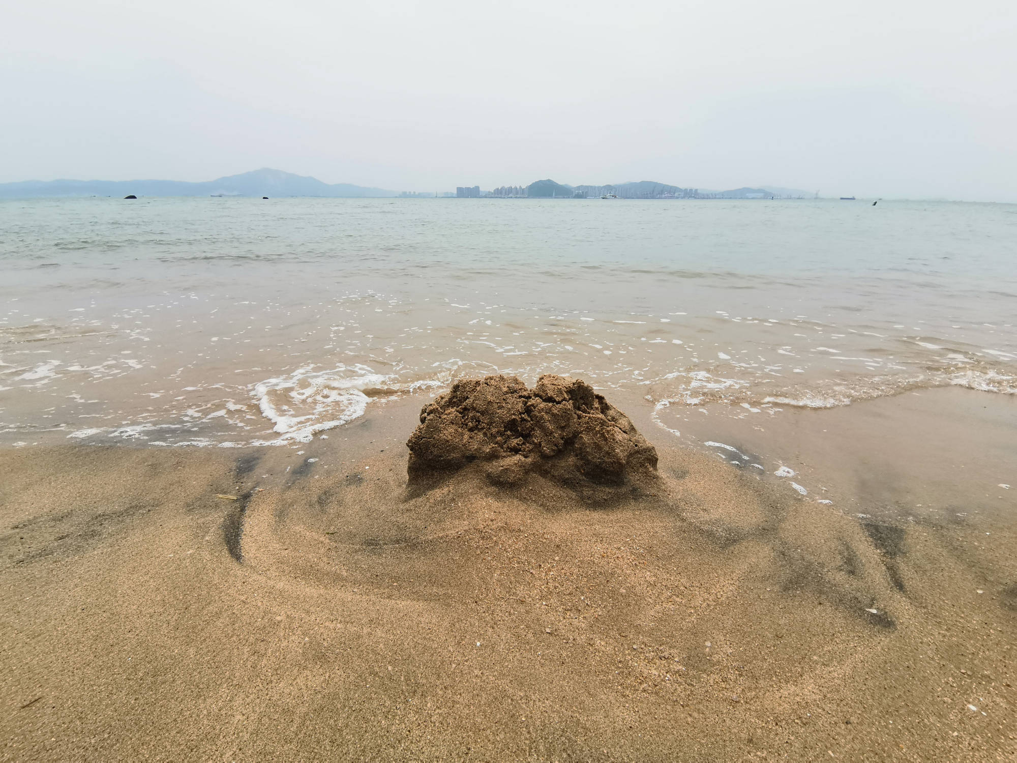 厦门白城沙滩:沙子专程从外地运来,人多风景却极佳