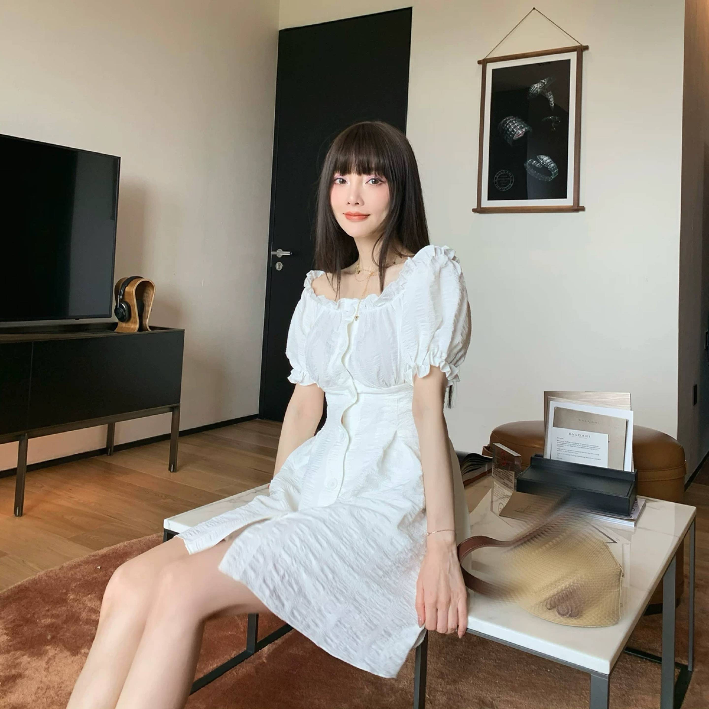 原创李小璐穿白裙拍写真小公主范儿走甜美路线39岁李小璐少女感满满
