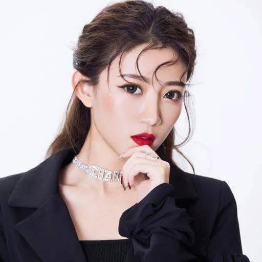 盘点ks上网红的美女老婆,一个比一个漂亮,辛巴老婆上榜.