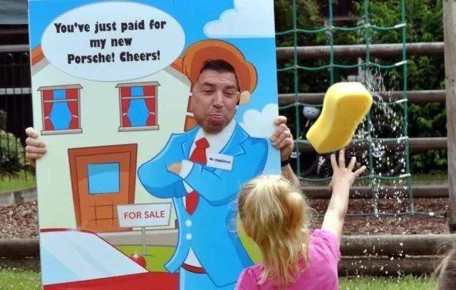 原创【节日特辑】原来英国的儿童节并不定在6.1,而是在这天.