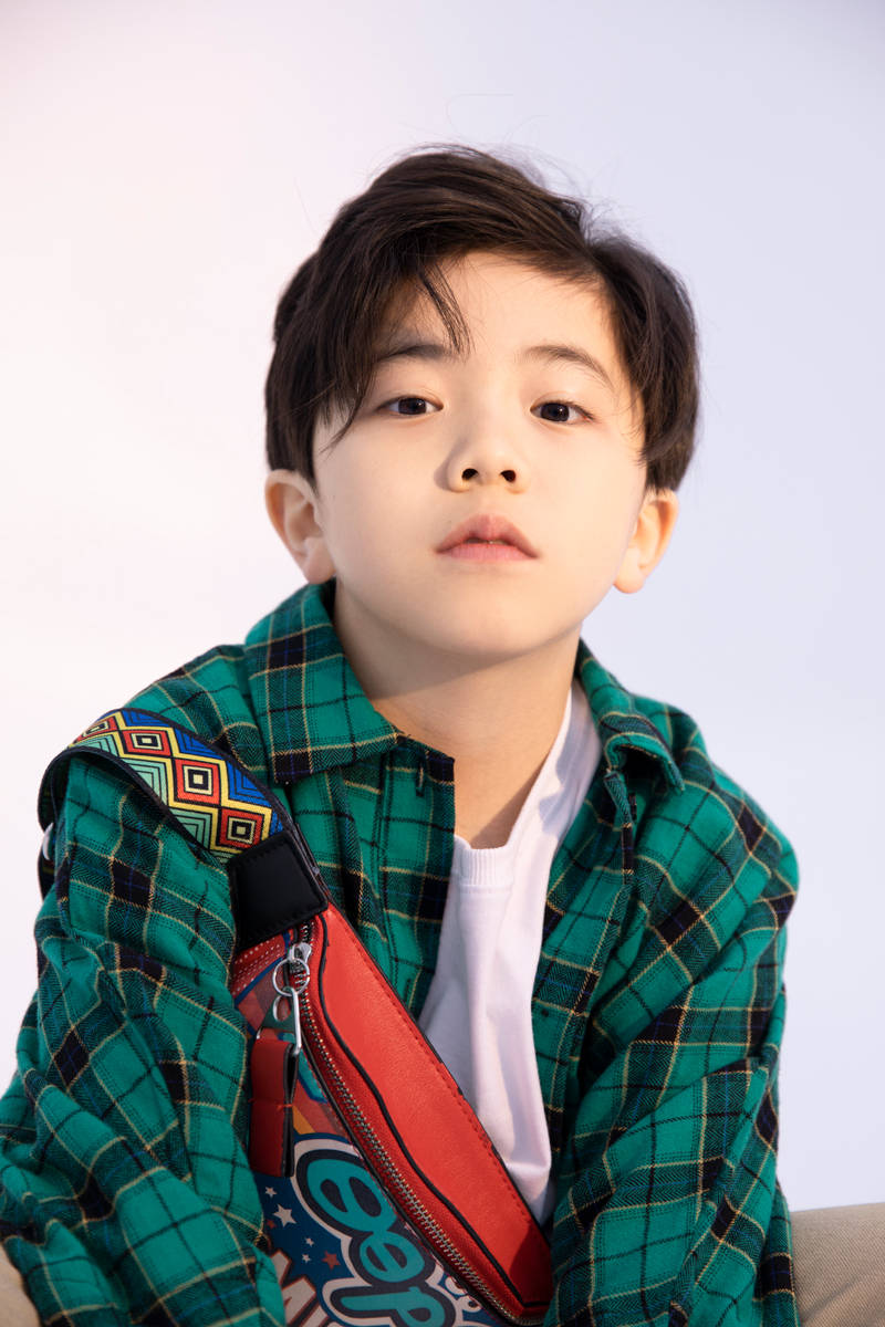 《欢喜猎人》热播 卢思宇饰演"百岁正太"饺子公子