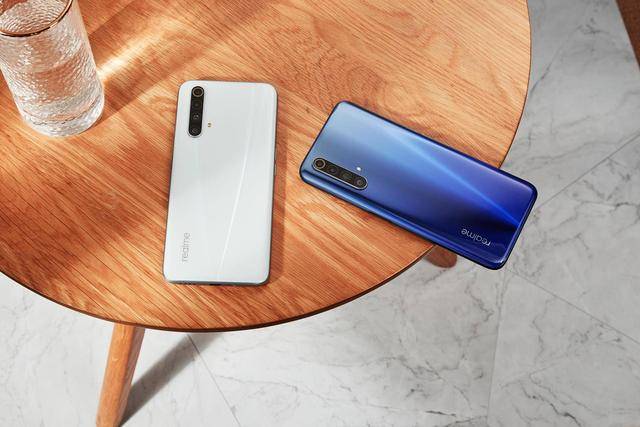 realme真我x50m图赏击穿价格底线的5g手机是怎样的