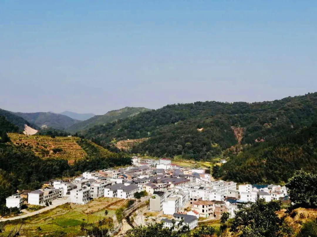 红色故地天心镇着力打造秀美岽坑"甜蜜小镇"