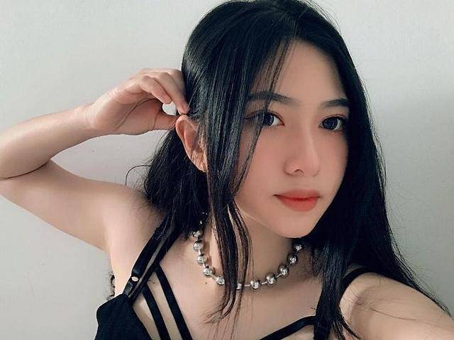 原创越南最美网红脸,浓眉大眼原来这么好看!