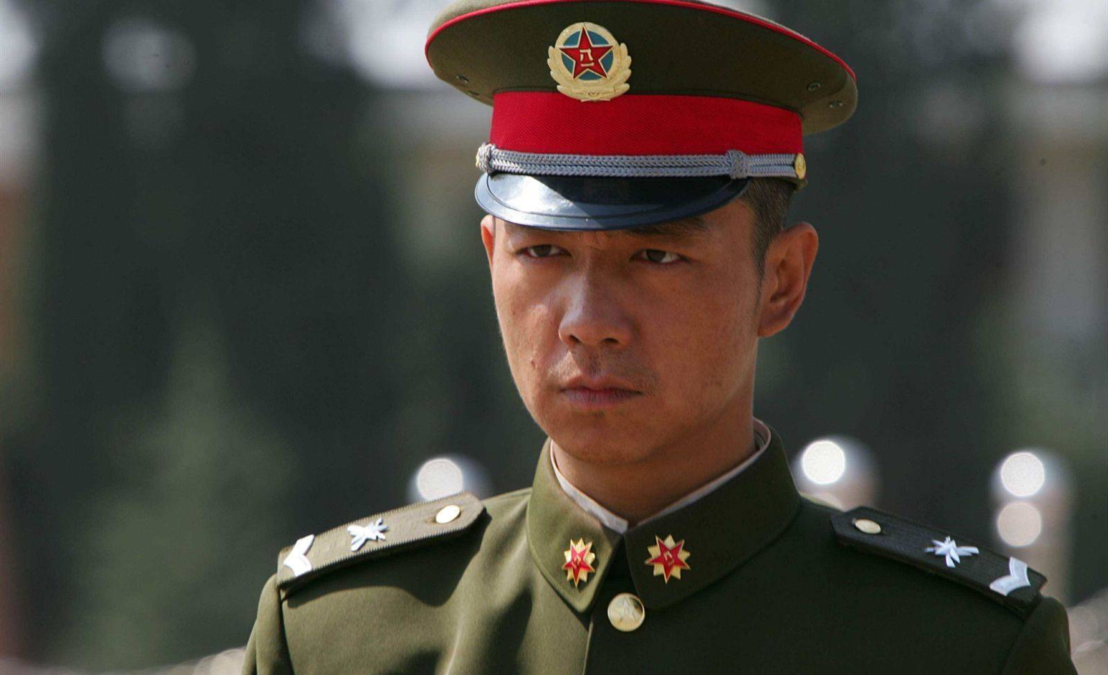 在士兵突击中高城为何拼死留下伍六一却怎么挽留史今呢