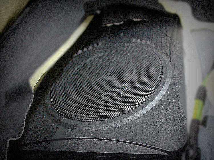 想你想你想我之标致5008改装汽车音响