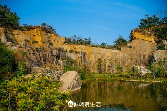 廢棄採石洞窟變身大公園,石獅寶蓋山上藏一園林,有山有水有美景