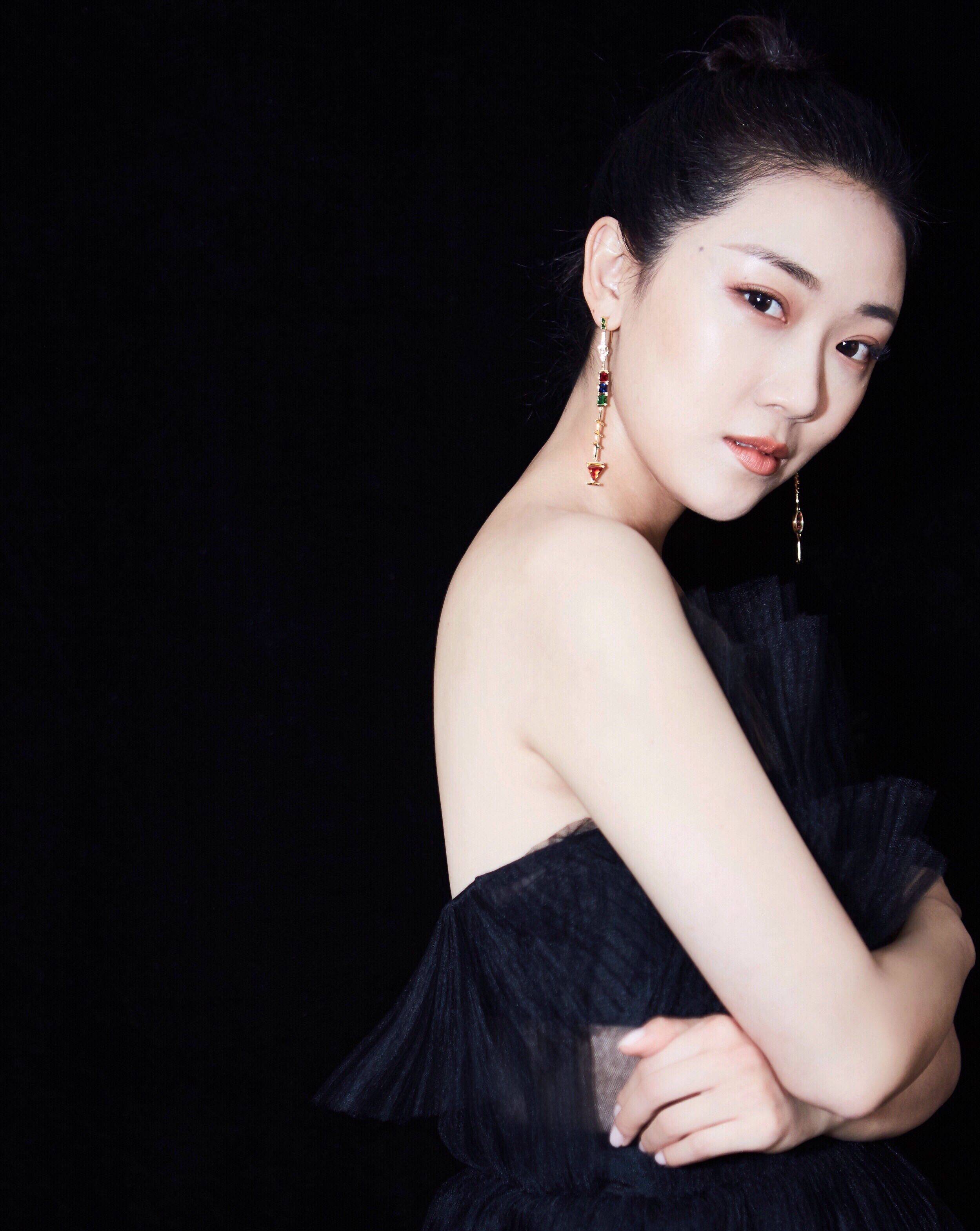 《秋蝉》清泉纯子:出道8年被唐嫣捧红,如今因演技好又再度圈粉