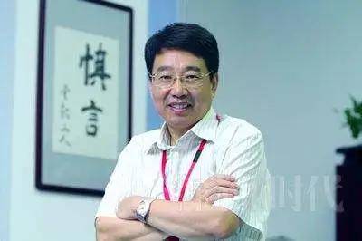 贺成明2008年4月打桩,2009年2月已经实现量产,并且在当年就实现了盈利