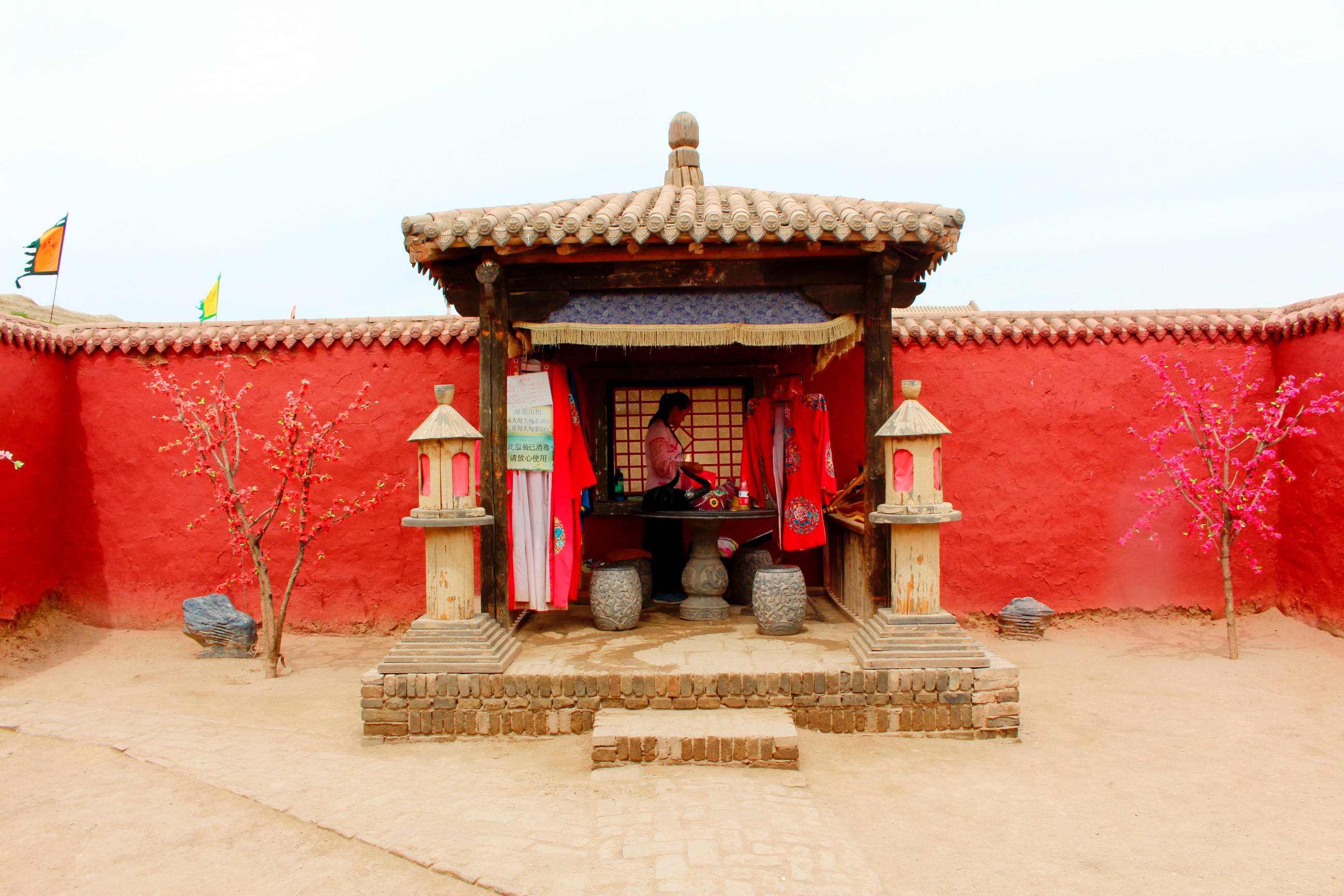 大地:致敬三十岁环中国旅行之银川镇北堡影视城风光