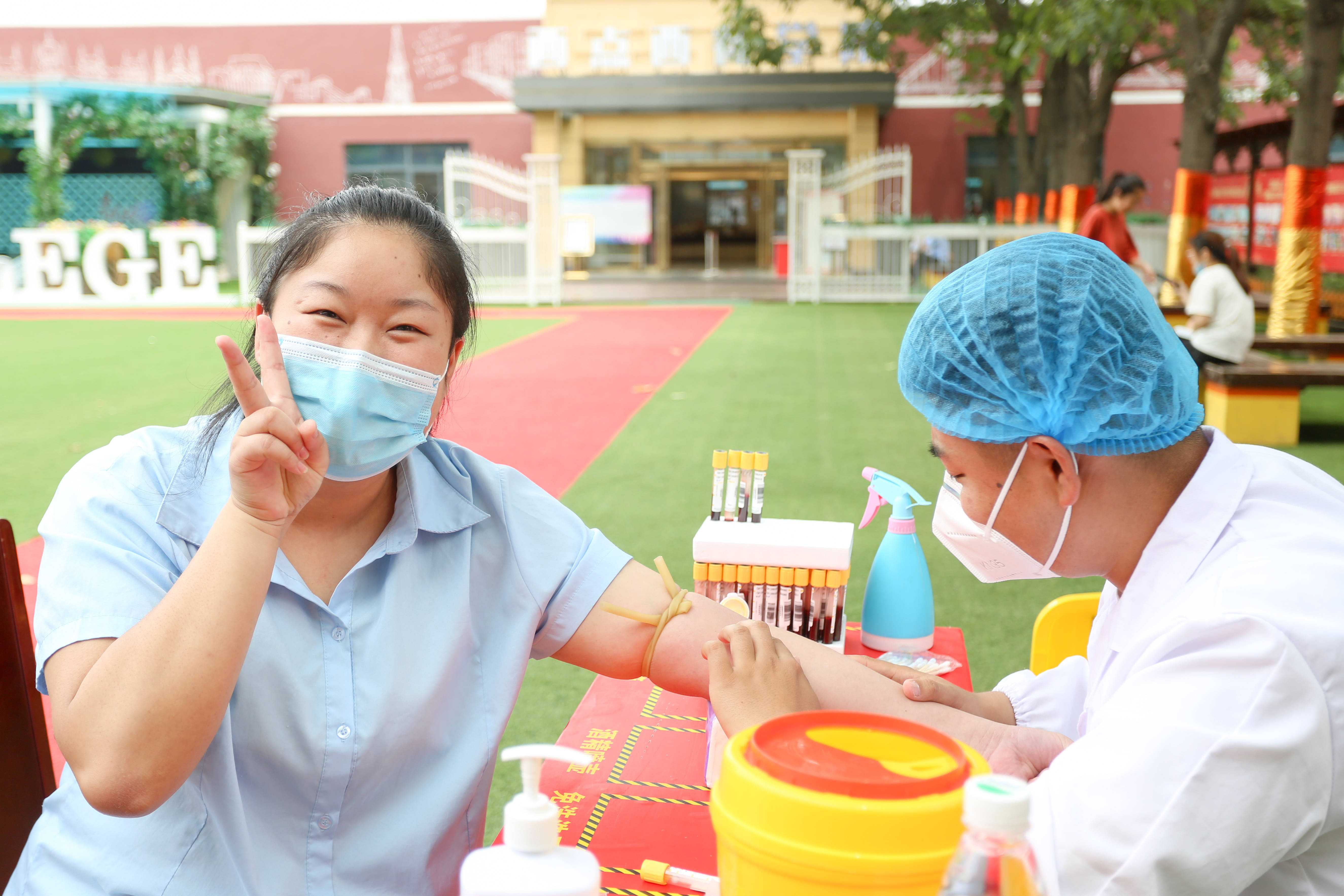 硬核防护|郑州新东方烹饪学校全体教职工进行血清检测