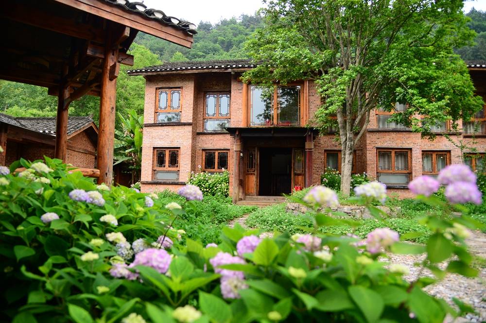 武陵源五号山谷民宿