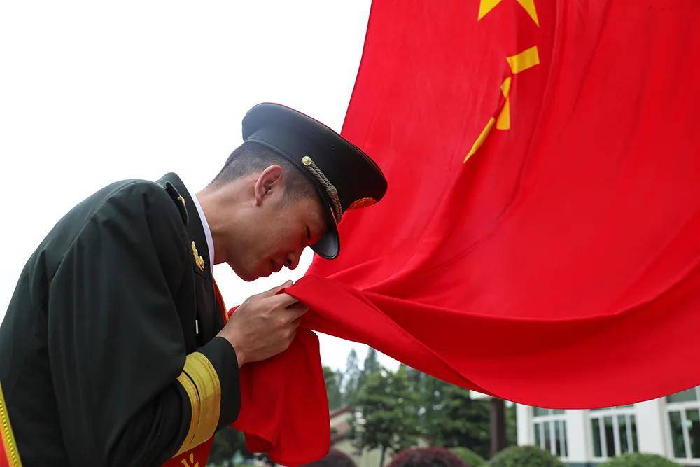 又一批转业干部重返社会,请加油!请善待!