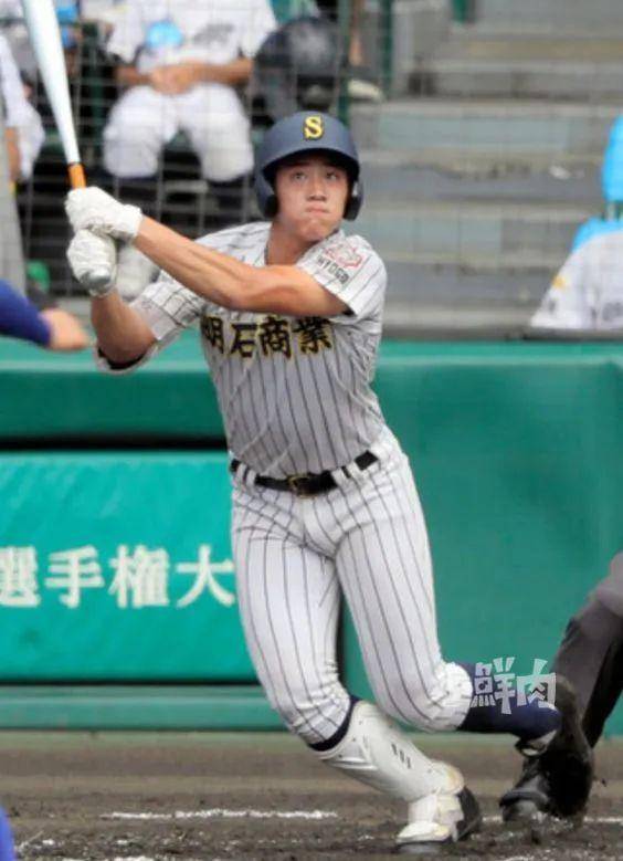 穿棒球服的日本男生为什么这么受欢迎?_运动