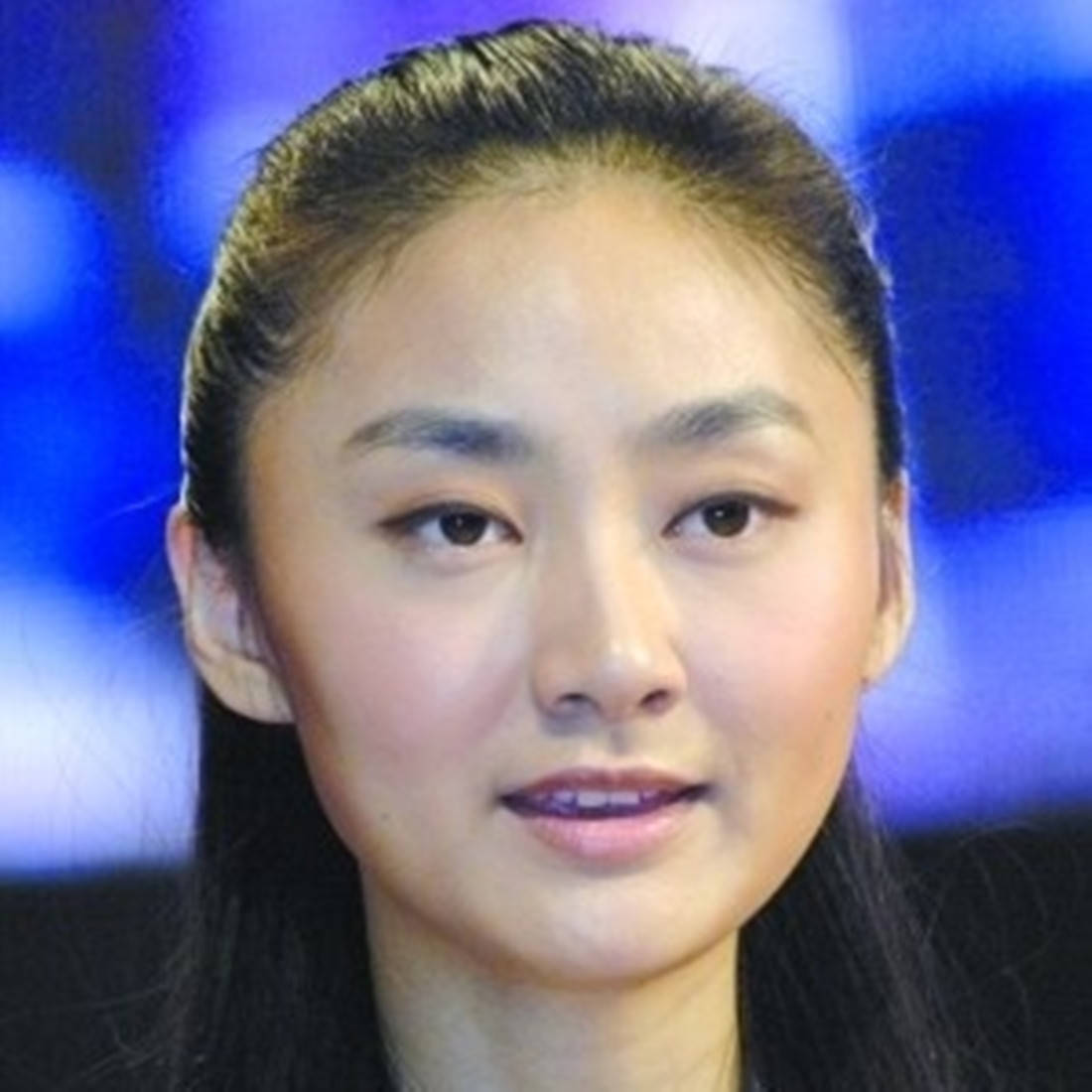 歌手丛飞做公益13年却被骂,姓名学来谈【飞】字_邢丹