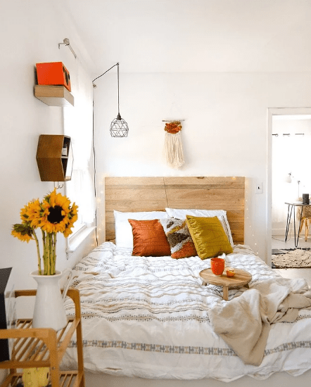 小小的卧室也能装修得很有格调,很温馨