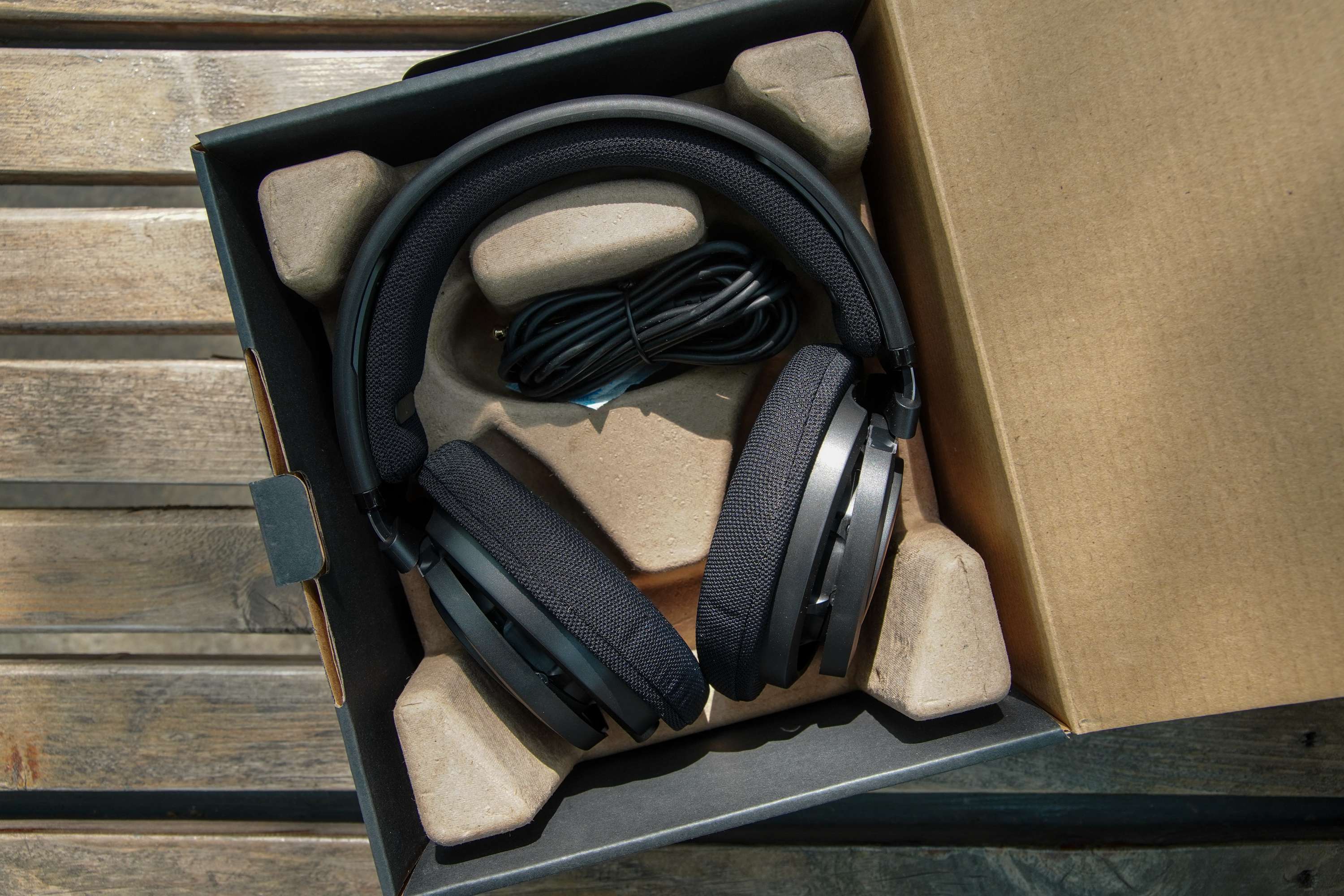 一条旗舰卖了7年如今终于更新了飞利浦shp9600耳机开箱