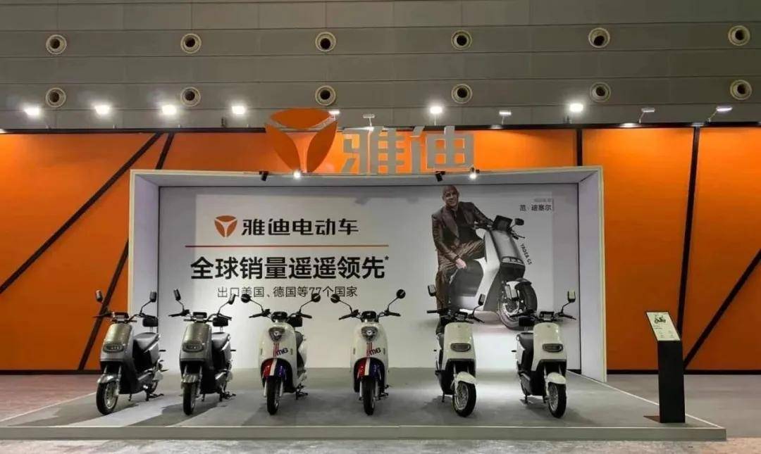 家门口的展会,自然让参展的各大品牌打起十二万分精神,纷纷使出浑身解