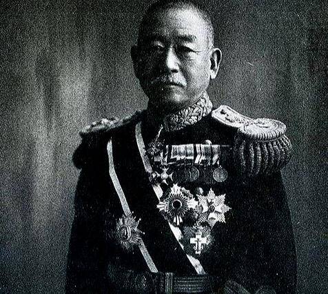 死里逃生的首相冈田启介在此之前,守卫皇宫的第一师团某些不正常举动