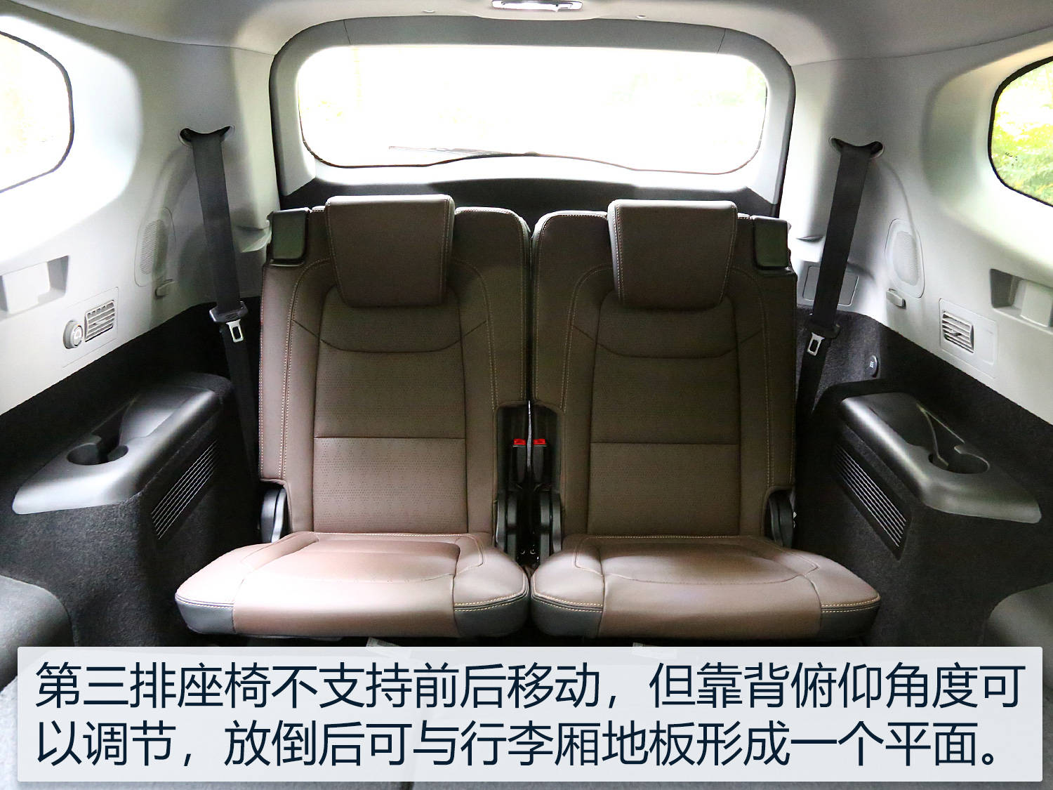 增配不加价挺香的 抢先静态体验新款奇瑞瑞虎8_车型
