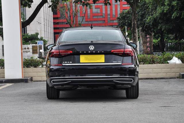 帕萨特升级重做配置更良心比丰田注重质感